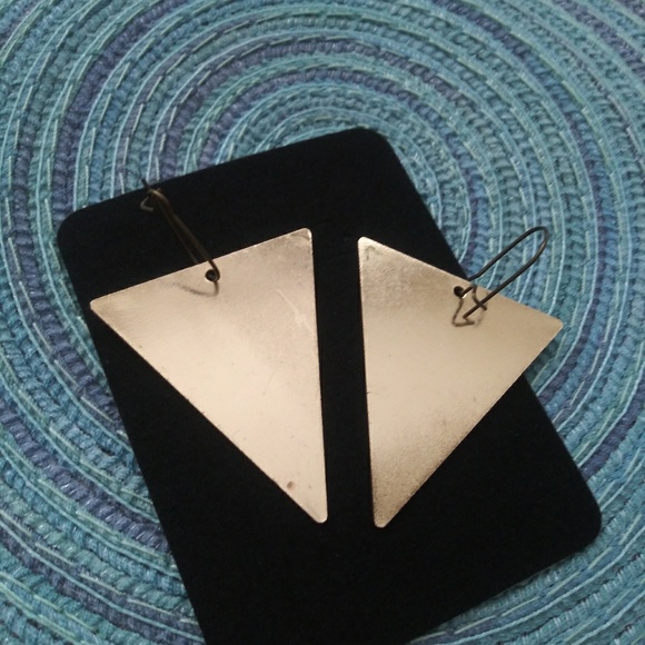 Triangle boho modern earrings - Picture 2 of 3